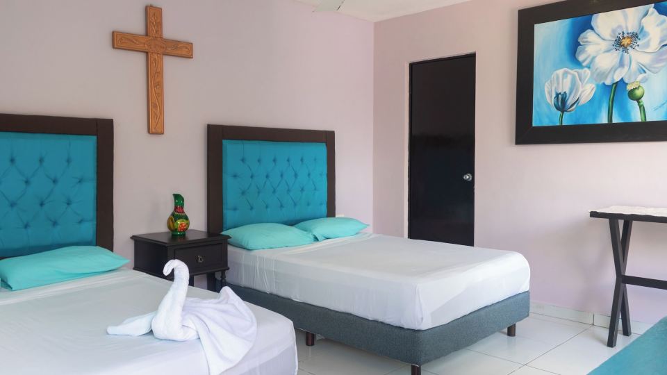 Hostal Tunich Naj & Hotel