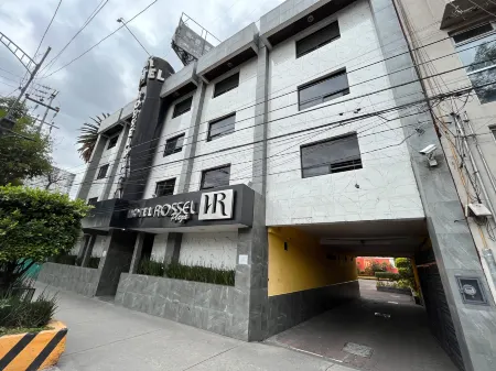 Hotel Rossel Plaza Отели рядом с достопримечательностью «GNP Seguros Stadium»