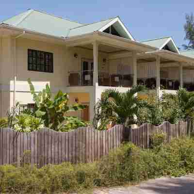 Chez Bea Luxury Villa Hotel Exterior