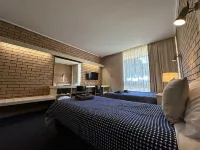 Sandpipers @ Millicent Hotel di Millicent