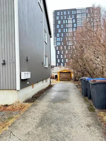 In the Center of Bodo, Near the Airport and the Port to the Lofoten Islands, There is Free Coffee Отели рядом с достопримечательностью «Bodo Domkirke»