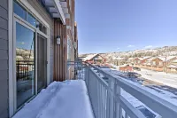 Downtown Winter Park Condo - 3 Miles to Ski Resort - parking