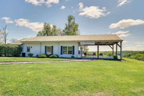 Cozy Resort-Style Escape on Taylorsville Lake! - 3-stjärniga