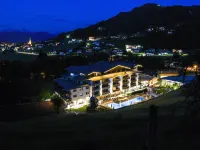 Familien- & Aktivhotel Christoph Hotels in Ellmau