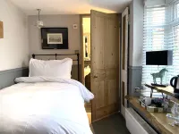 27 Brighton Guesthouse