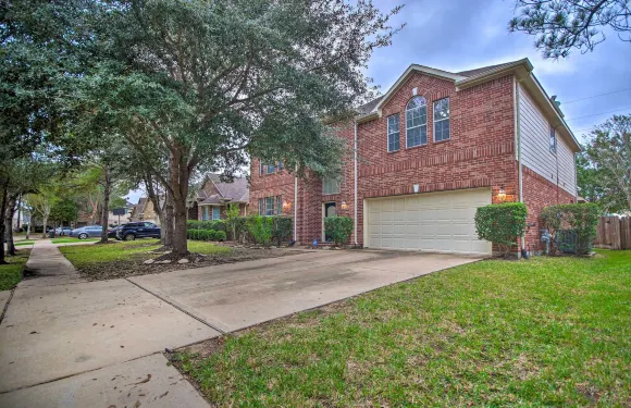 寬敞的里士滿家：靠近公園和購物區