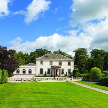 Roundthorn Country House & Luxury Apartments Отели рядом с достопримечательностью «Пенрит Касл»