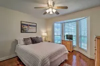 Pet-Friendly Amelia Island Home about 1 Mi to Beach! - spa