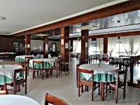 Hotel Colmeia - Bữa sáng