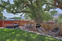 'Rustic Retreat' Moab Townhome w/ Grill & Fire Pit - โฮมสเตย์