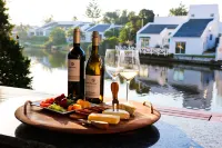 Admiralty Bed & Breakfast Hotels in Muizenberg