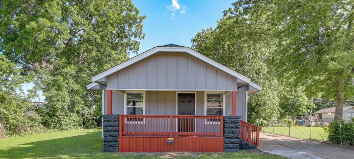 Remodeled Tulsa House w/ Yard ~ 4 Mi to Downtown! Hotels in Tulsa