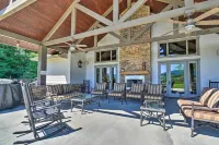 Cozy Townsend Condo, Resort-Style Amenities! - 3-Star