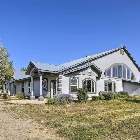 Flawless Durango Home w/ Theater + Pool Table