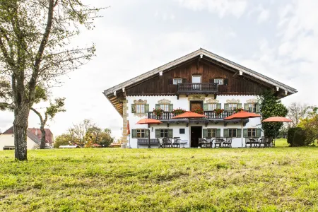 Gut Sonnenhausen Отели в г. Фельдкирхен-Вестерхам