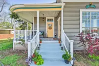 Renovated Carnegie Cottage - Walk to Dtwn! - Pysäköinti