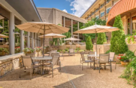 ロッジ オブ フォー シーズンズ ゴルフ リゾート マリーナ & スパ のホテル