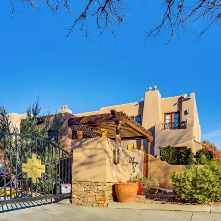 Luxury Condo in the Heart of Santa Fe: Corazon 32