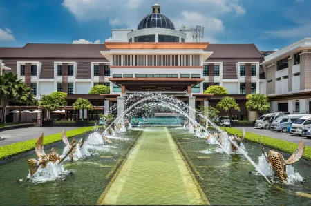 Summit Windmill Golf Suite Hotel at Suvarnabhumi