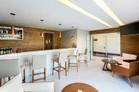 Square Design Hotel - Barer