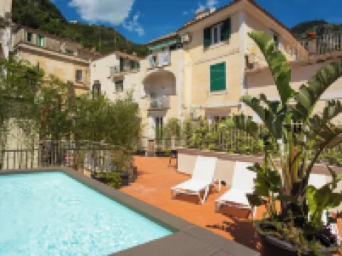 Etrus Boutique Room Amalfi Hotels in Amalfi