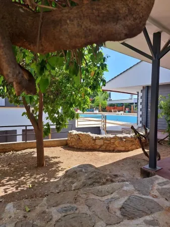 Tomris Apart Отели рядом с достопримечательностью «Phaselis beach»