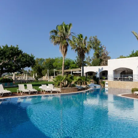 COSTA LUVİ HOTEL