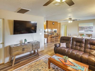 Dog-Friendly Bullhead City Home - Walk to Beach!