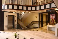 Square Inn