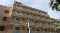 Hotel Rusadir Các khách sạn gần Tercio Gran Capitan 1 de la Legion
