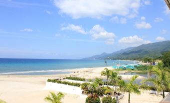 Laiya White Cove Beach Resort