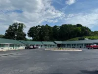 Holiday Motel by Belvilla Cleveland, TN Hotels in Cleveland