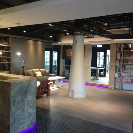 Taipei Discover Hostel Отели рядом с достопримечательностью «Храм Hsing Tien»