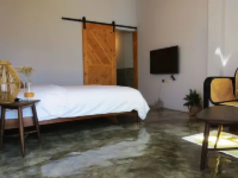 月過山丘 佳楽水周辺のホテル