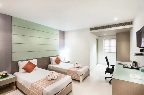 The Lotus Apartment Hotel, Burkit Road