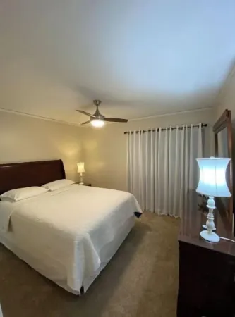 Great Location! Walk to Shands/UF/VA/Vet