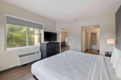 Extended Stay America Premier Suites - Fort Lauderdale - Cypress Creek - Park North فنادق في Coconut Creek