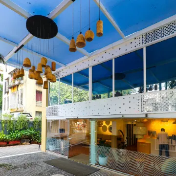 Bloom Boutique l Bandra Отели рядом с достопримечательностью «Железнодорожный вокзал Дадар»