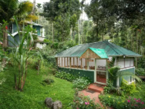 Blue Bells Resort by Maat Hotels ムンナルのホテル