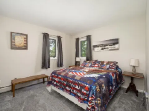 Lake home, 3 bd 3 bath, 2 car garage deck, dock, Video game, foosball, quiet bay