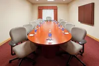 Holiday Inn Express & Suites Grand Blanc