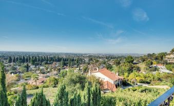 Charming Whittier Home w/ Views: 17 Mi to La