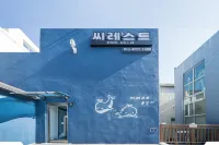 Yeongdeok Searest Pool Villa