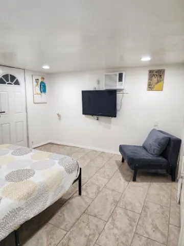 Charming 2 bed studio with BREATH taking views