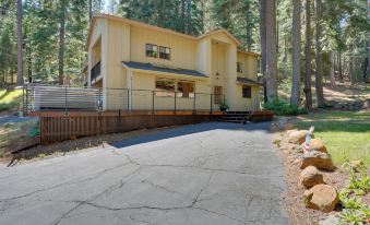 Westwood Lakefront Cabin w/ Hot Tub & Boat Dock!