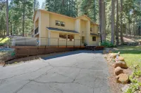 Westwood Lakefront Cabin w/ Hot Tub & Boat Dock! - Wifi