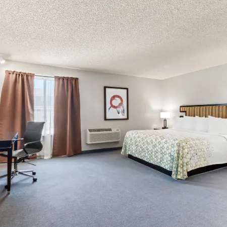 Red Roof Inn & Suites Ridgecrest