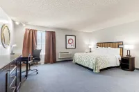 Red Roof Inn & Suites Ridgecrest Hotels in Ridgecrest