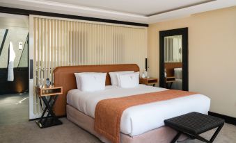 Five Seas by Inwood Hotels