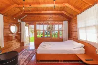 Demre Sahildeki Ev Bungalov